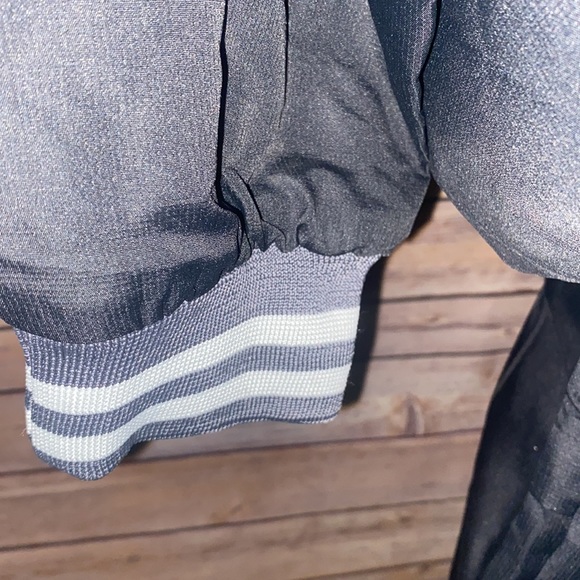 NWT Champion From Zumiez Lightweight 1/4 Zip Jacket - Picture 3 of 8